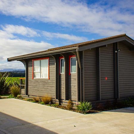 Little Wanganui Hotel エクステリア 写真