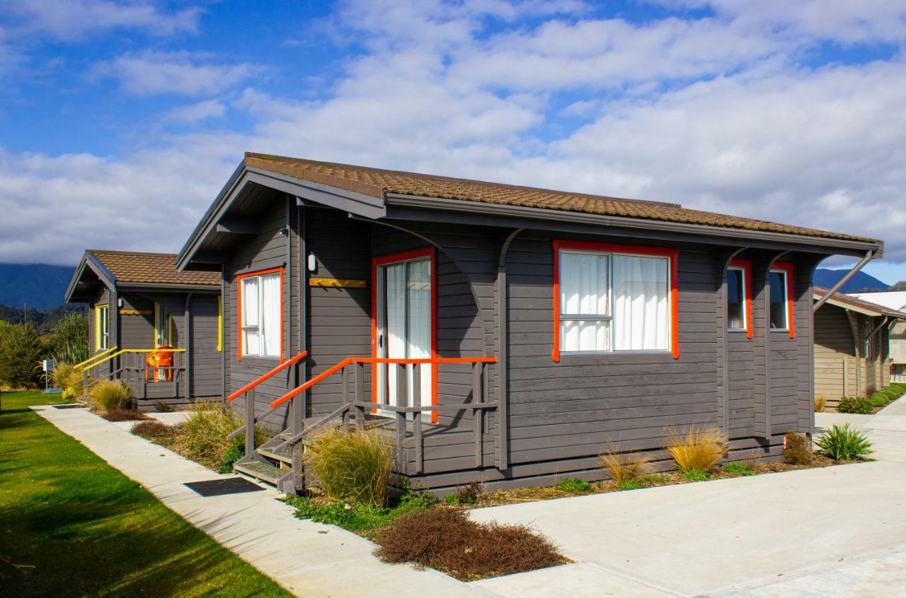 Little Wanganui Hotel エクステリア 写真